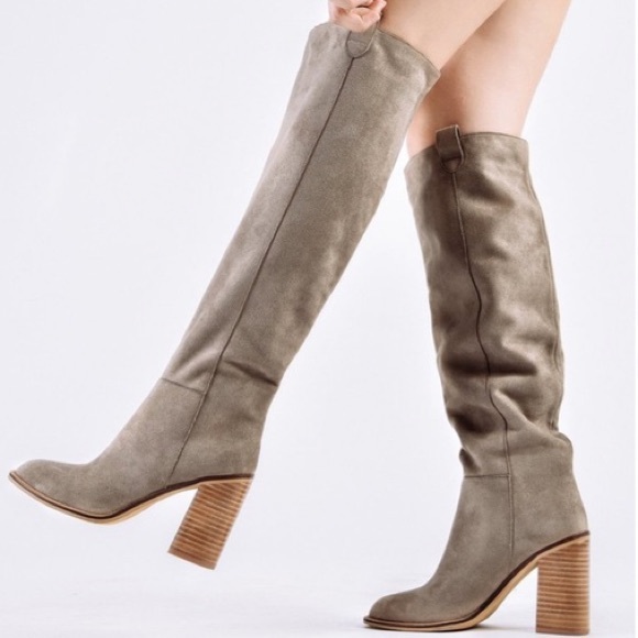 Mi.iM Knee High Soft Gray Heeled Suede Boots - Picture 7 of 7